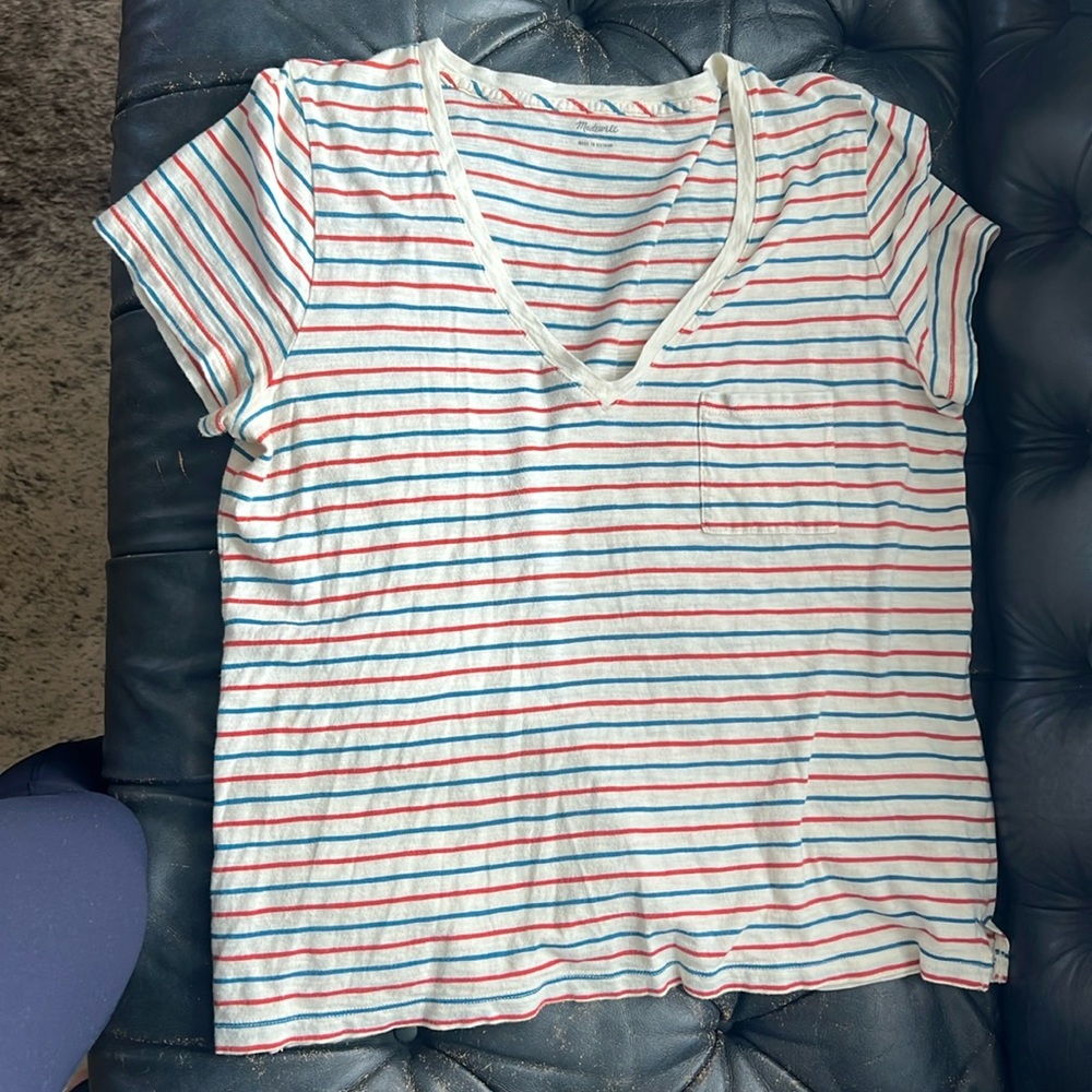 Madewell blue, white, and red vneck shirt